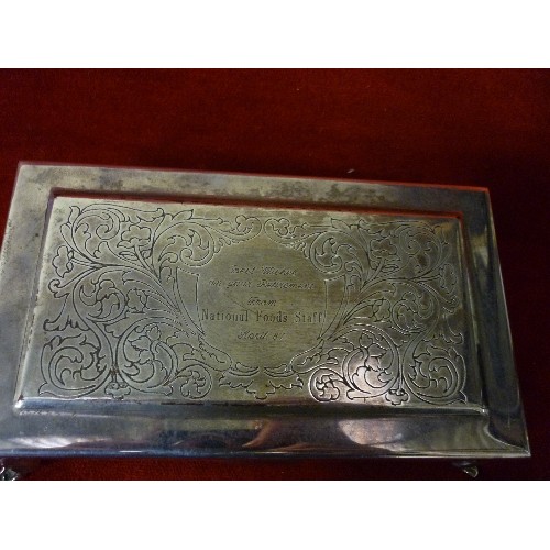 12 - A VERY GOOD QUALITY HEAVY SILVER PLATED CIGARETTE BOX , THE LID WITH FOLIATE DESIGN, THE INTERIOR CE... 