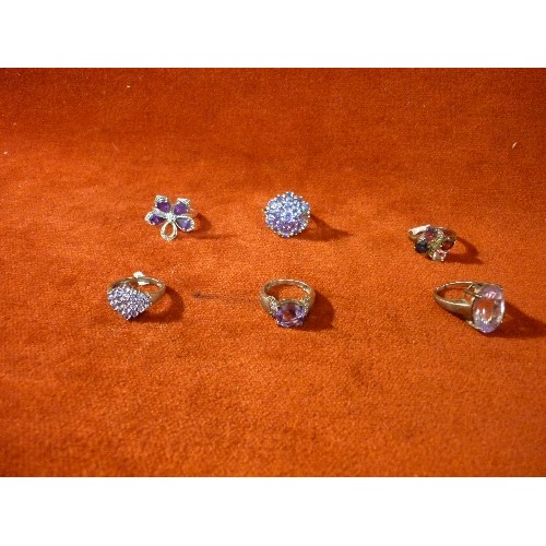 23 - 6 X 925 SILVER DRESS RINGS WITH STONES IN SHADES OF PURPLE AND BLUE