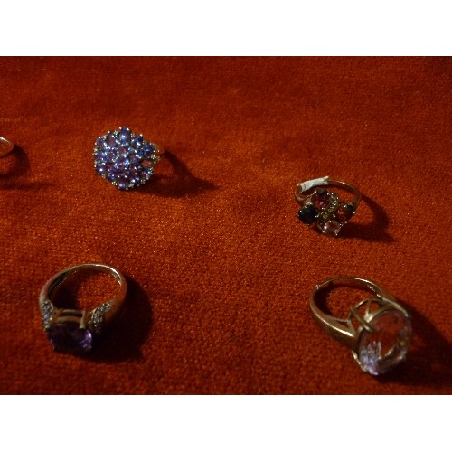 23 - 6 X 925 SILVER DRESS RINGS WITH STONES IN SHADES OF PURPLE AND BLUE