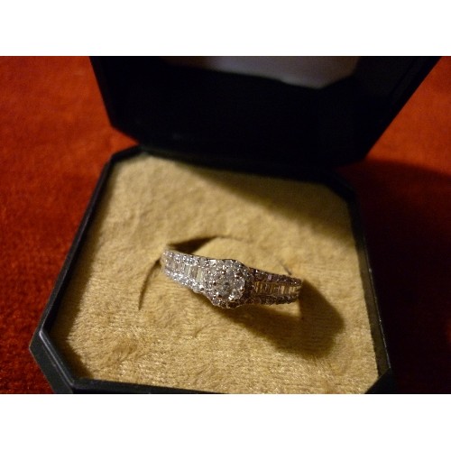 37 - A BEAUTIFUL 9CT WHITE GOLD RING SET WITH A CLUSTER OF DIAMONDS - BIRM HALLMARK - SIZE O