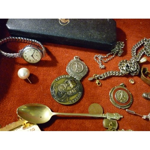 41 - A BOX OF VINTAGE COSTUME JEWELLERY, FOB MEDALS (FOOTBALL N.E.N.L. WINNERS 1953), WATCHES INC INGERSO... 