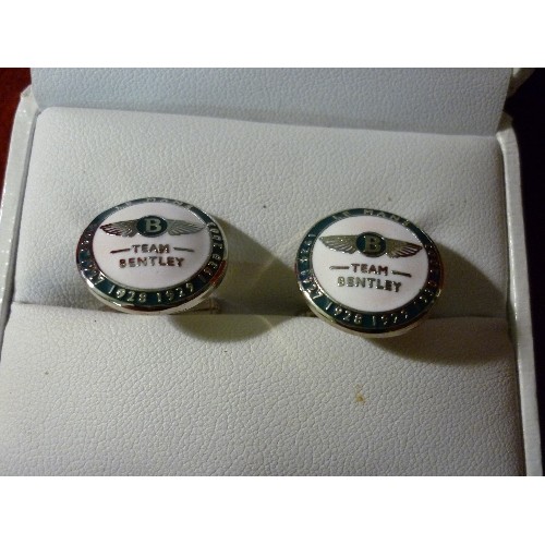 45 - A PAIR OF TEAM BENTLEY 1928 / 29 CUFFLINKS - BOXED