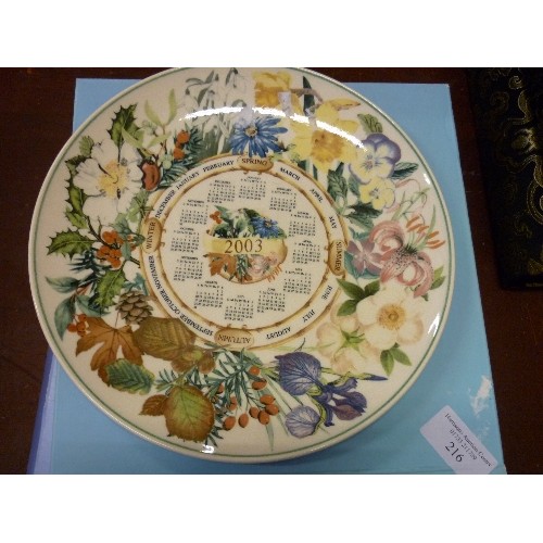 216 - A COLLECTABLE ROYAL WORCESTER DISH TO COMMEMORATE THE MILLENIUM[BOXED], TOGETHER WITH 5 WEDGWOOD COL... 