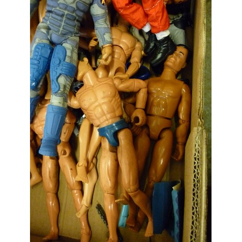280 - LARGE QUANTITY OF ACTION MAN FIGURES, INC ONE IN AN ARSENAL SHIRT.