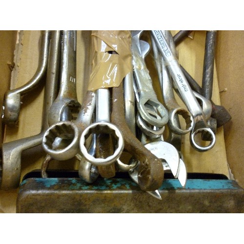 303 - QUANTITY OF RING SPANNERS AND OPEN-END SPANNERS