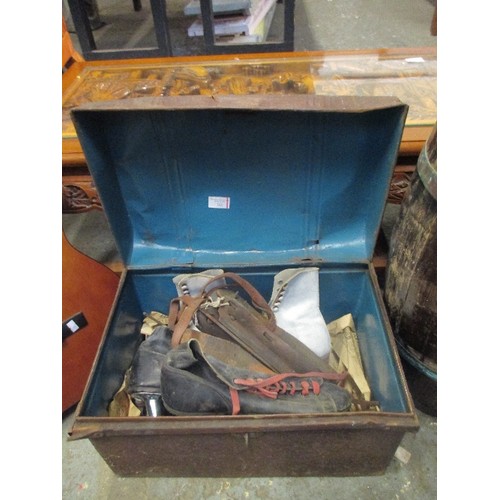 328 - VINTAGE ICE SKATES [X 5 PAIRS] FROM A LOCAL (CROWLAND) FAMILY OF SKATERS. IN AN OLD TIN TRUNK. INCLU... 