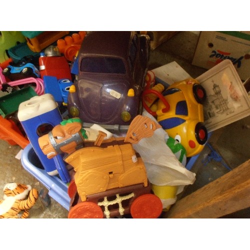 384 - LARGE MIXED LOT, INCLUDES QUANTITY OF TOYS, PICTURE FRAMES, FAUX FLOWERS, DECORATIVE ITEMS ETC ETC.