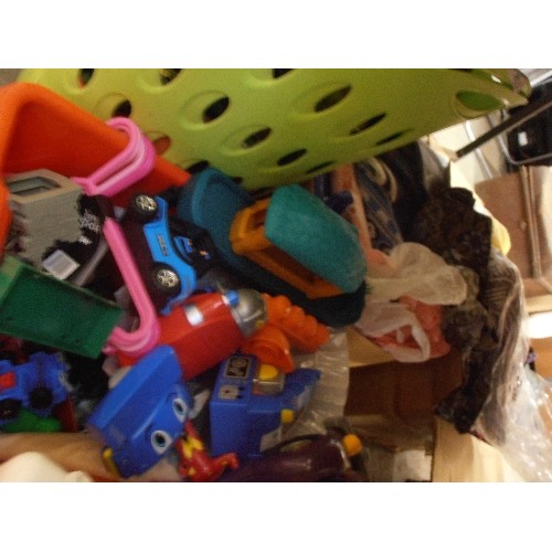 384 - LARGE MIXED LOT, INCLUDES QUANTITY OF TOYS, PICTURE FRAMES, FAUX FLOWERS, DECORATIVE ITEMS ETC ETC.