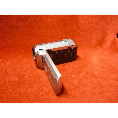 150 - JVC EVERIO-S MEMORY  CAMCORDER. GZ-MS215. IN BOX.
