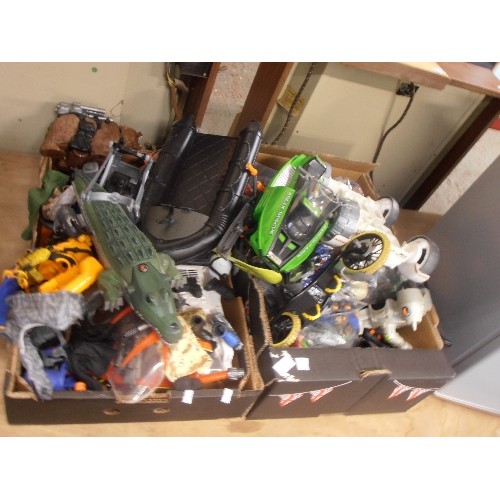 325 - LARGE QUANTITY OF ACTION MAN ITEMS. INCLUDES VEHICLES[DINGHY,JET-SKI ETC] EQUIPMENT, CLOTHES, CROCOD... 