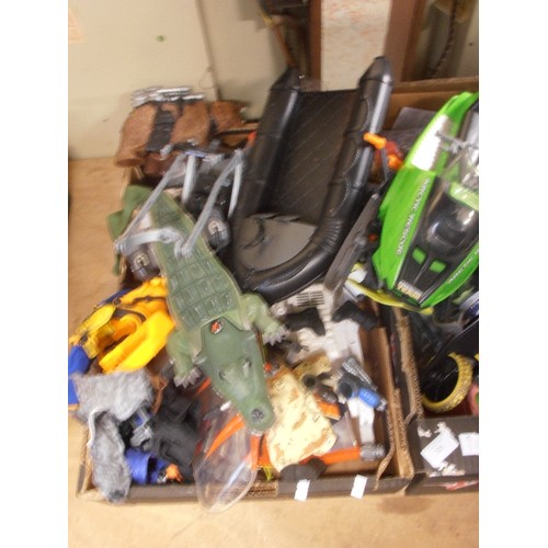 325 - LARGE QUANTITY OF ACTION MAN ITEMS. INCLUDES VEHICLES[DINGHY,JET-SKI ETC] EQUIPMENT, CLOTHES, CROCOD... 