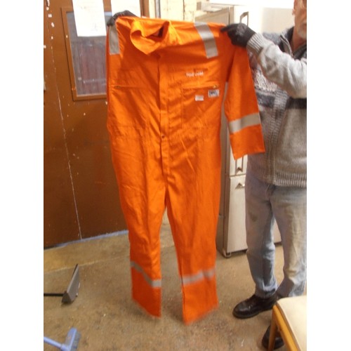 349 - LOURESCENT ORANGE WORK BOILER SUIT/OVERALLS. XL. PIONER DUPONT NOMEX.