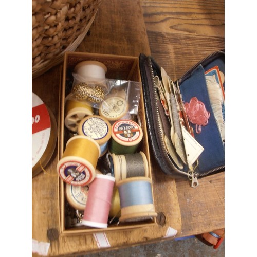 379 - VINTAGE SEWING ITEMS. INCLUDING A BOX OF SYLKOS ON WOODEN REELS, BUTTONS, THREADS, MACHINE NEEDLES, ... 