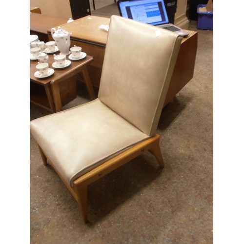 413 - CREAM LEATHERETTE PADDED CHAIR. LOW HEIGHT SEAT.