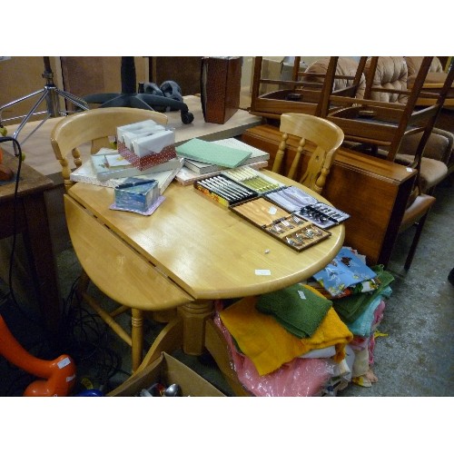 404 - DROP-LEAF RUBBERWOOD KITCHEN TABLE, WITH 2 CHAIRS & CUSHION PADS.