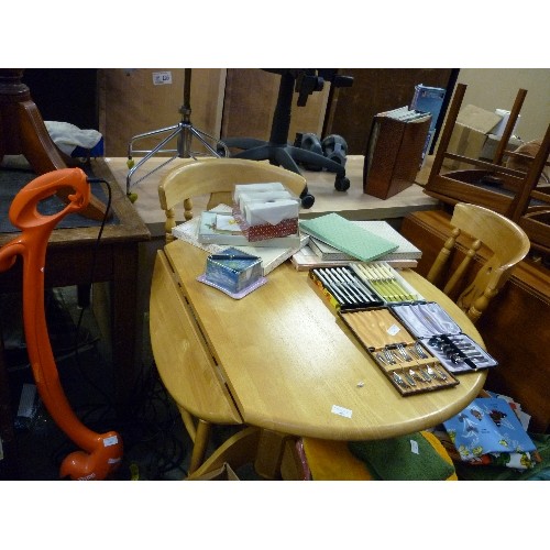 404 - DROP-LEAF RUBBERWOOD KITCHEN TABLE, WITH 2 CHAIRS & CUSHION PADS.