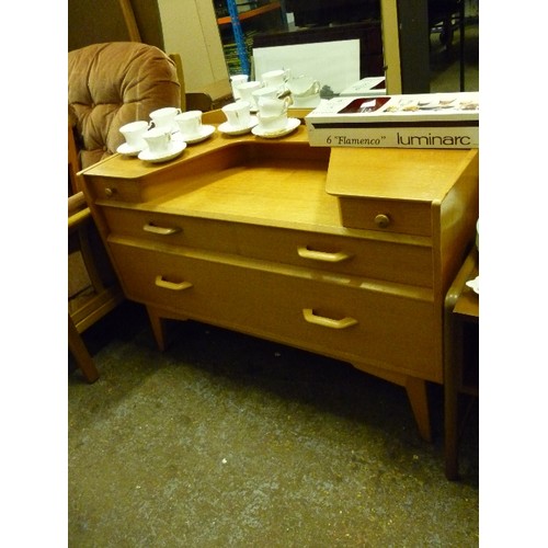 409 - RETRO G-PLAN DRESSING TABLE WITH MIRROR.