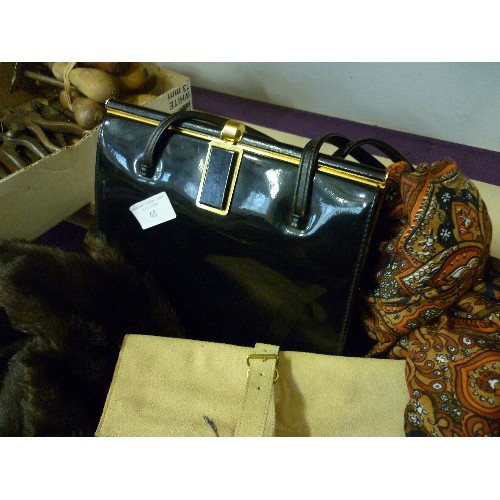 65 - BEAUTIFUL VINTAGE BLACK PATENT LEATHER[SUEDE-LINED] HANDBAG, ALS0 FUR STOLE, A SUEDE TRAVEL JEWELLER... 