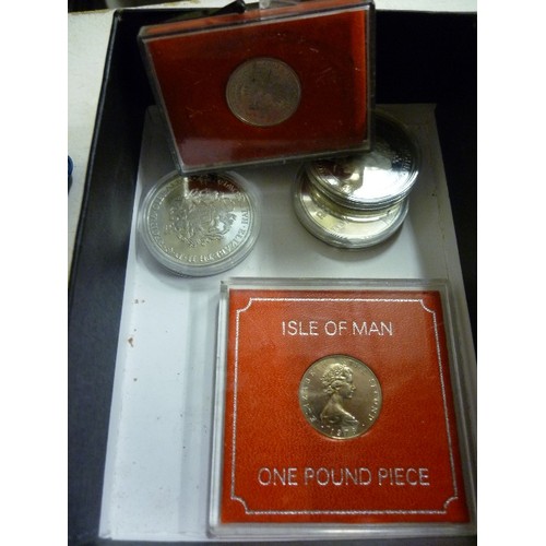 27 - BOX OF COINS - 2 BRITAINS FIRST DECIMAL COINS SETS, ISLE OF MAN DECIMAL COINS 1971, ISLE OF MAN ONE ... 