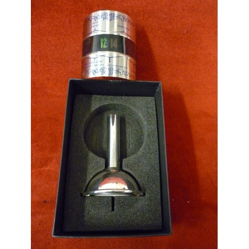 60 - SILVER METAL WINE POURER AND WINE TEMPEATURE GAUGE