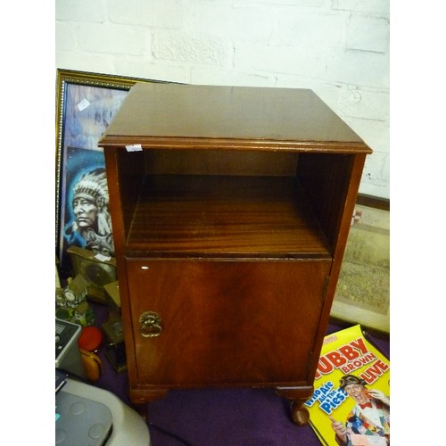 130 - RETRO BEDSIDE CABINET WITH CABRIOLE LEGS.