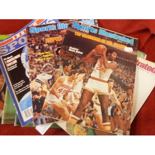 121 - STACK OF VINTAGE 1970'S/80'S COPIES OF 'SPORTS ILLUSTRATED' MAGAZINE  and  STACK OF VINTAGE 1960'3/7... 