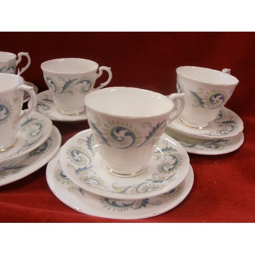 157 - VINTAGE ROYAL STANDARD 'GARLAND' FINE BONE CHINA, TEA SET. INC 4 TRIOS, AND 2 CUPS/SAUCERS.