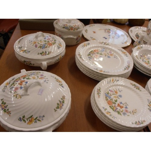 172 - LARGE AYNSLEY COTTAGE GARDEN, 38 PC DINNER SERVICE. INC LIDDED TUREENS, SERVING PLATTER, 3 SIZES OF ... 