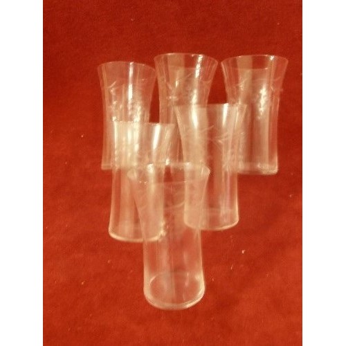 180 - VINTAGE ETCHED GLASSWARE, INCLUDES A CUT-OFF MARTINI BOTTLE & 6 SMALL BEAKERS.