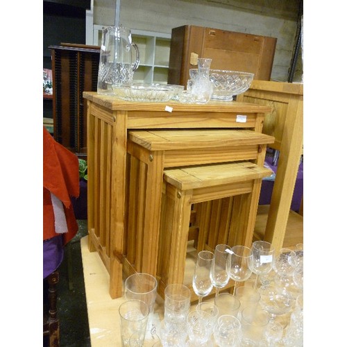 153 - CONTEMPORARY SOLID WOOD NEST OF 3 TABLES. PINE WITH SLATTED SIDES.