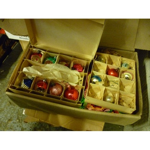 60A - 4 BOXES OF MIXED CHRISTMAS DECORATIONS AND 5 LIGHT WOODEN CANDLE ARCH