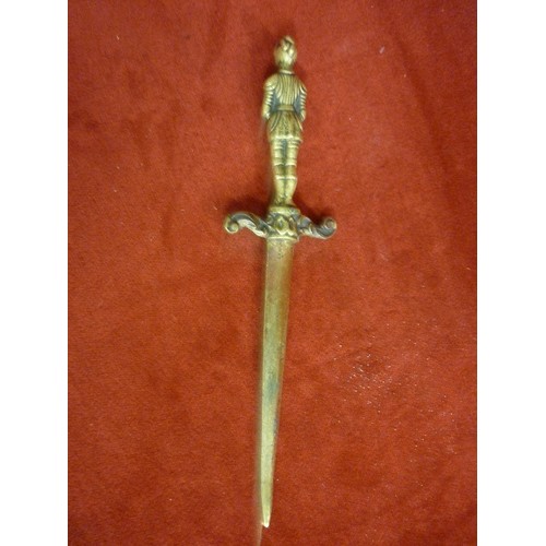 26 - KNIGHT IN ARMOUR SWORD BRASS LETTER OPENER