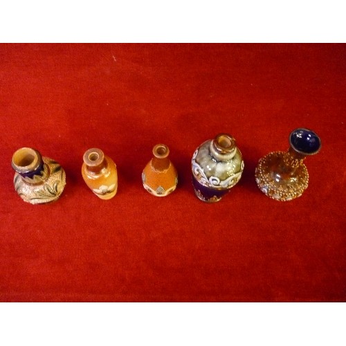 5 - A COLLECTION OF LATE 19TH & EARLY 20TH CENTURY DOULTON LAMBETH AND ROYAL DOULTON MINIATURE VASES IN ... 