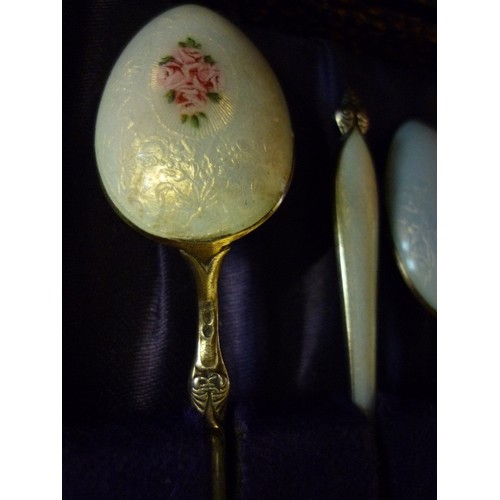 65 - A BEAUTIFUL SET OF CIRCA 1930's NORWEGIAN STERLING SILVER AND GUILLOCHE ENAMEL SPOONS WITH A PINK RO... 