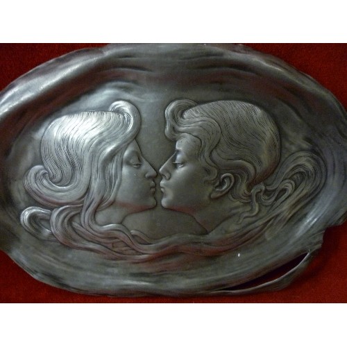 87 - A BEAUTIFUL ART NOUVEAU PEWTER DISH - TWO FIGURES KISSING WITH INTERTWINED HAIR - BY WMF  (MARKED 