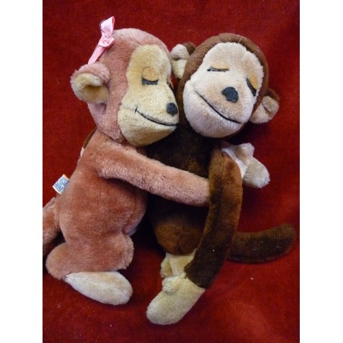 R dakin sale co stuffed animals