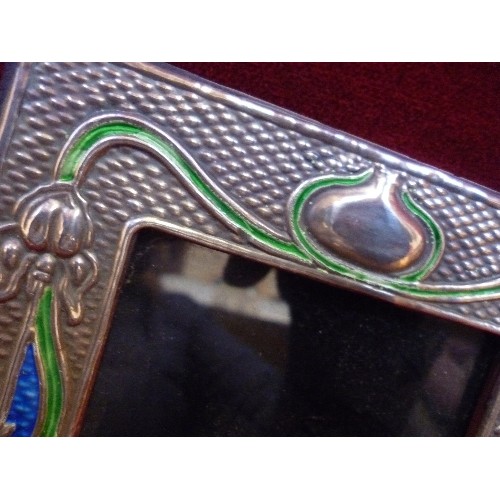 87A - A STERLING SILVER ART NOUVEAU STYLE PHOTOGRAPH FRAME WITH BLUE AND GREEN ENAMEL - MARKED 