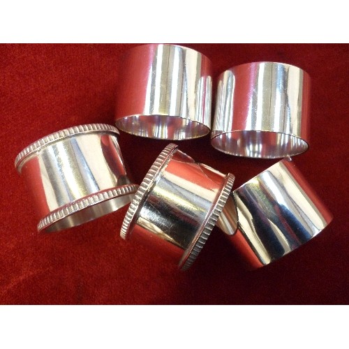 97 - 3 ANTIQUE ELKINGTON PLATE PLAIN NAPKIN RINGS AND A PAIR OF PLATED NAPKIN RINGS WITH DENTIL EDGES