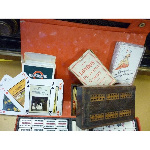 109 - MAHJONG GAME IN CASE, ANTIQUE WOODEN FOLDING CRIBBAGE BOARD WITH BONE PEGS, A WHIST MARKER, 