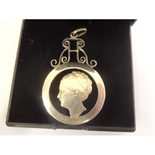 74 - SOLID SILVER 1 GUILDER COIN 1938 CUT OUT TO MAKE A PENDANT OF QUEEN WILHELMINA OF THE NETHERLANDS