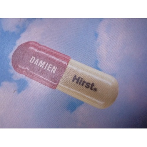 237 - DAMIEN HIRST PHARMACY - SOTHEBY'S CATALOGUE - MONDAY 18 OCTOBER 2004. SCARCE AND ICONIC CATALOGUE OF... 