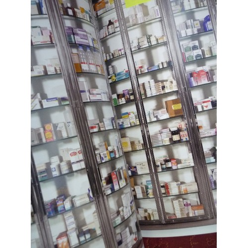 237 - DAMIEN HIRST PHARMACY - SOTHEBY'S CATALOGUE - MONDAY 18 OCTOBER 2004. SCARCE AND ICONIC CATALOGUE OF... 