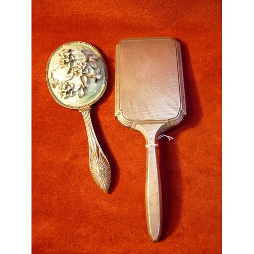 97A - A STERLING SILVER ART DECO DRESSING TABLE HAND MIRROR HALLMARKED BIRMINGHAM 1930 WITH ENGINE TURNED ... 