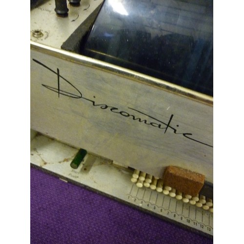 94B - VINTAGE 1960'S DISCOMATIC PORTABLE JUKEBOX.