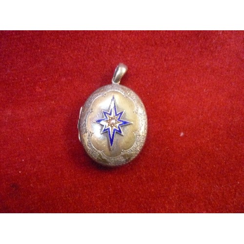 81B - BOX OF COSTUME JEWELLERY INC A VICTORIAN PINCHBECK LOCKET WITH BLUE ENAMEL STAR AND SEED PEARL, A SQ... 