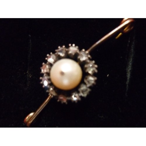 66C - 14ct GOLD, PLATINUM  NATURAL PEARL AND 12 DIAMONDS SETTING FOR DIAMONDS IS PLATINUM 
WEIGHT 3.21GR  ... 