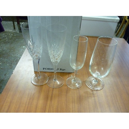 178 - CHAMPAGNE FLUTES AND OTHER DRINKING GLASSES.