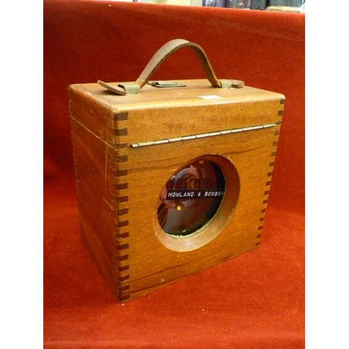 110 - TOULET IMPERATOR AUTOMATIC PIGEON-RACING TIME-CLOCK. IN LOVELY WOODEN CARRY CASE.