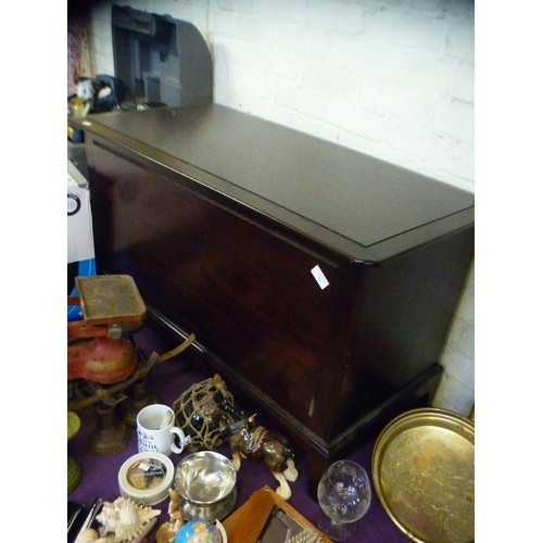 161 - LARGE STAG MINSTREL CHEST/BLANKET BOX. HINGED LID, DARK WOOD. GOOD CONDITION.