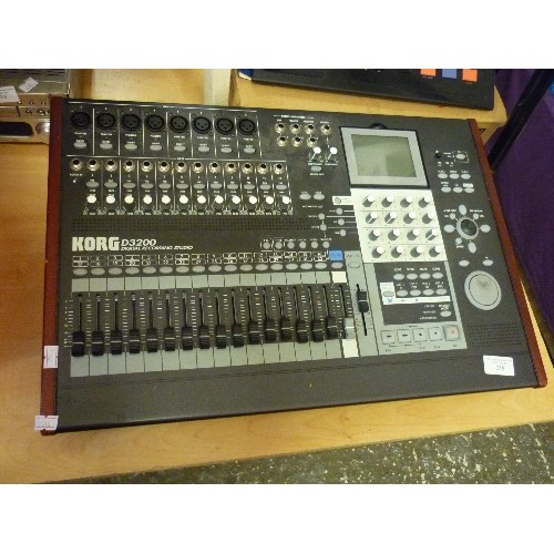 218 - KORG D3200 DIGITAL RECORDING STUDIO. HDD 32 TRACK. WITH EXTENSIVE MANUALS IN FOLDER.